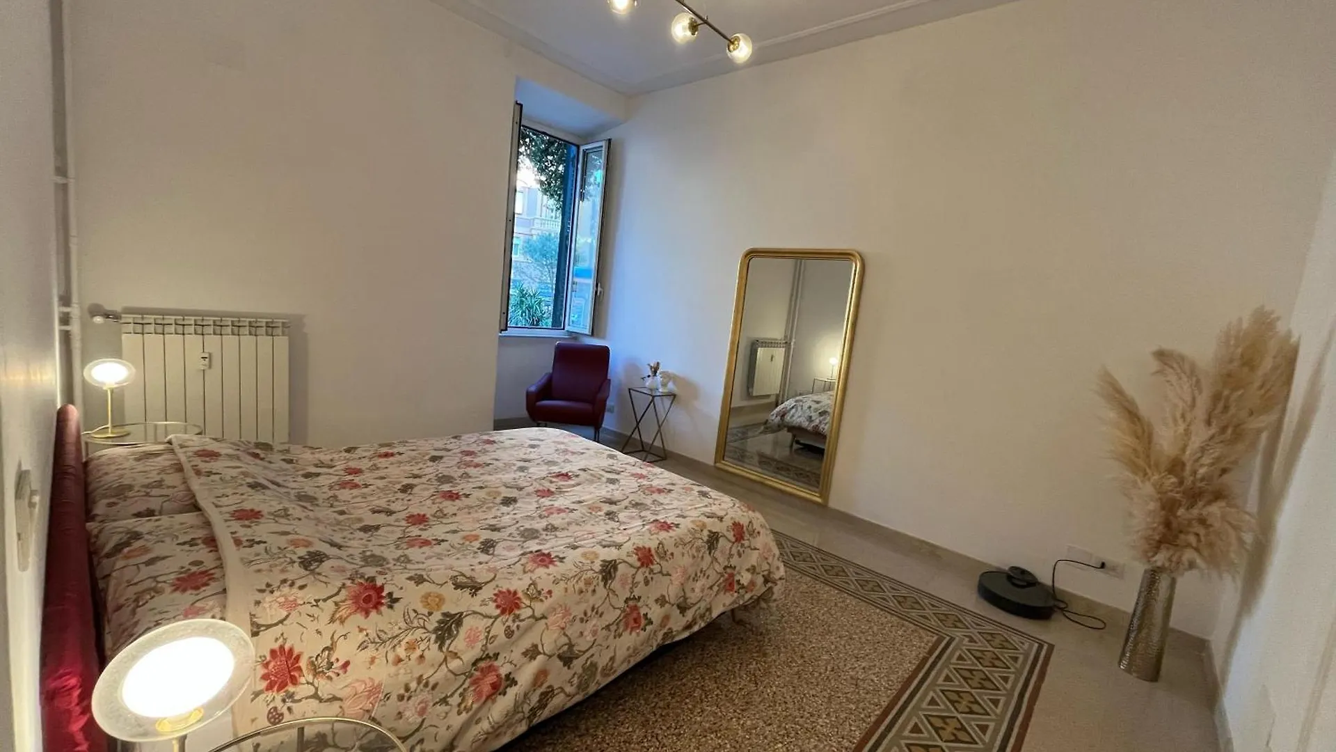 Charming Apartment In San Pietro Rome